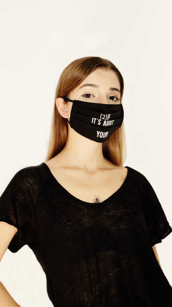 Printed protection mask with pleats and two 100% cotton layers