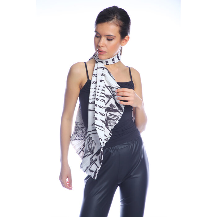 Pleated Black and White Scarf